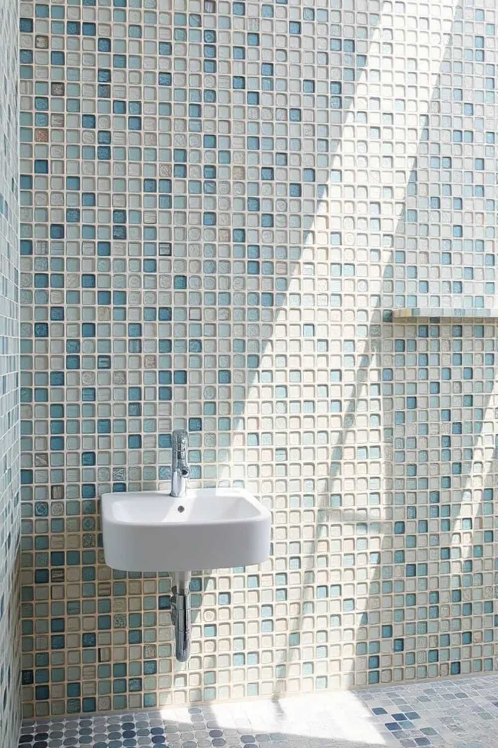 Mediterranean Bathroom Decor - 30 Inspirational Ideas for a Timeless Oasis